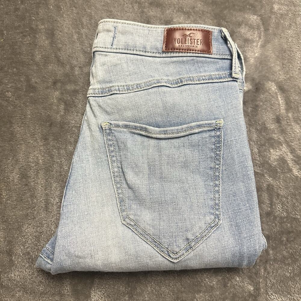 Hollister Jeans Women’s W27/L30 Blue High-Rise Super Skinny Distressed Denim‎